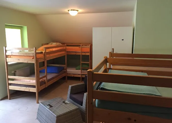 مكان تخييم Und Saggraben